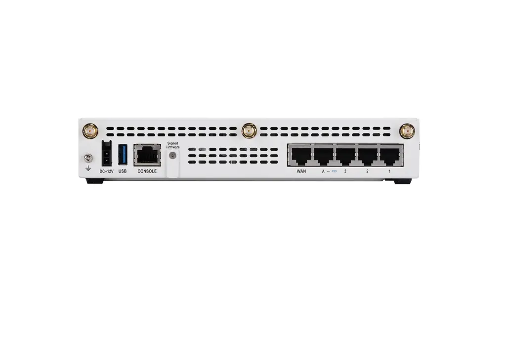 FortiWifi-50G-5G_8246-BACK-1440x960.webp